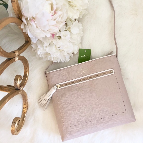 kate spade Handbags - Kate Spade ♠️ Chester Street Crossbody Bag